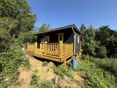 768 Grandview Dr