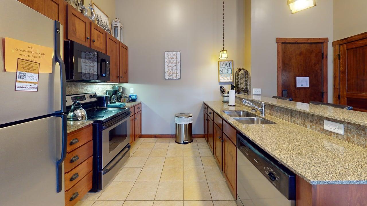 Image 3: SEL-107-Kitchen 1