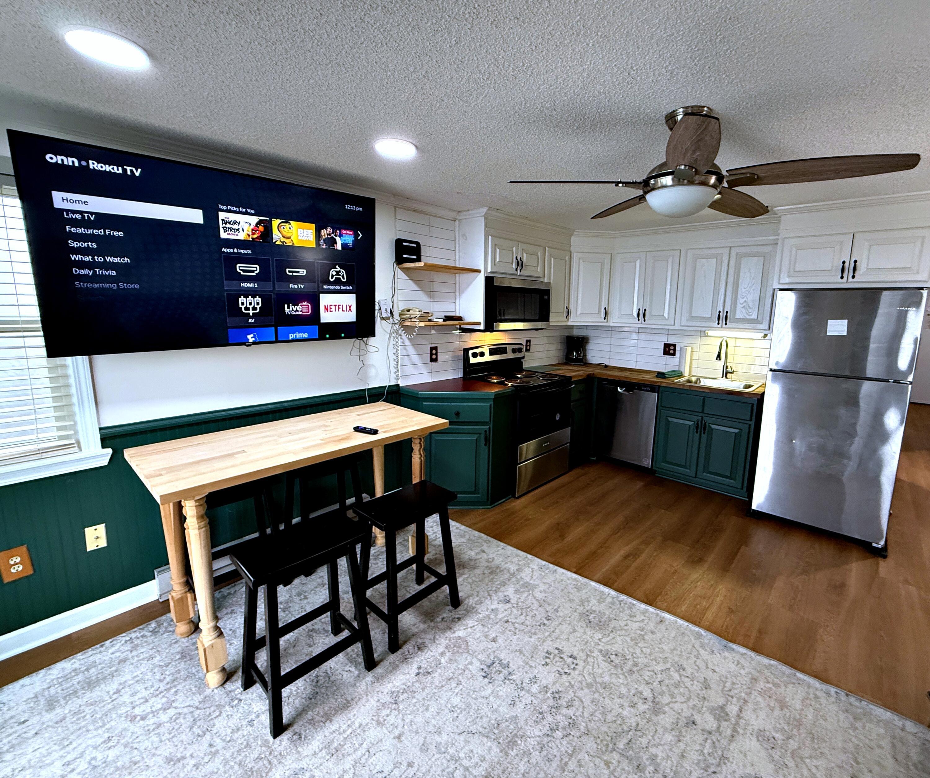 Image 2: living area3