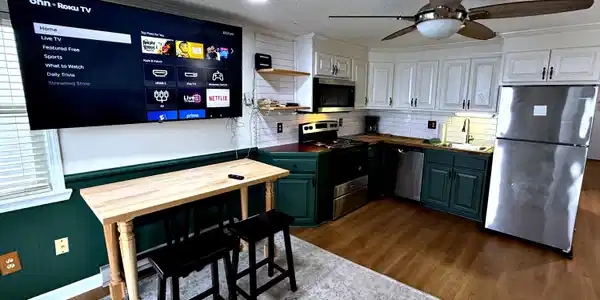 Image 2: living area3