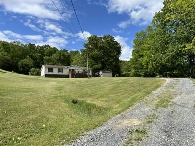 2463 Willow Bend Rd