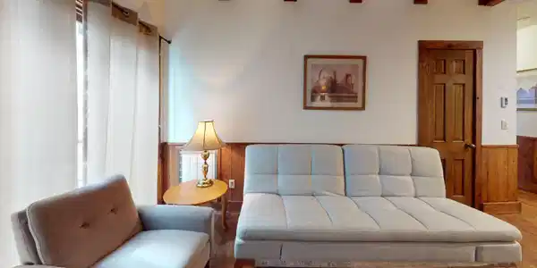 Image 3: Living Area