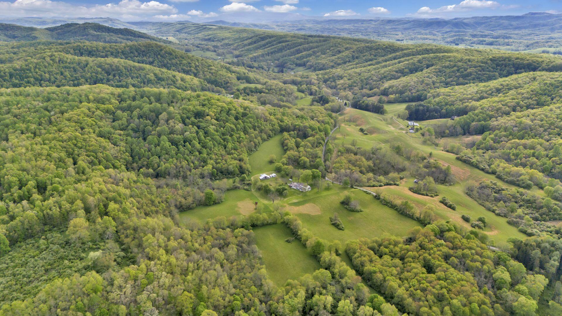 Image 1: Long Valley Country Estate 001