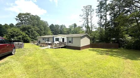 1622 Moncove Lake Access