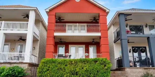 110 EAGLE VIEW Court