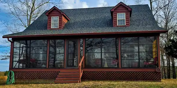 125 CLINTON Loop