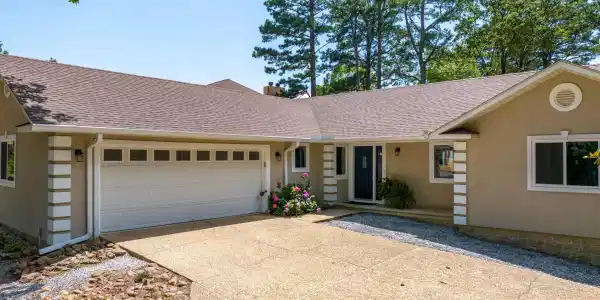 129 MESERO Way