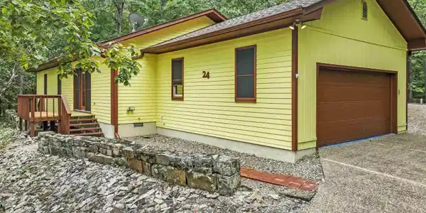 24 CADIZ Lane