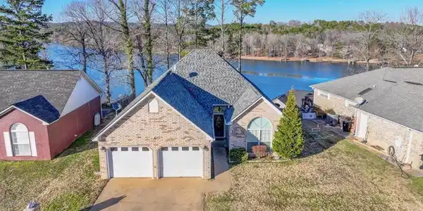 104 WATERFALL Court
