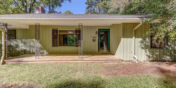 301 RAMBLE Street