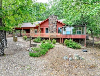 40 ALMAZAN Way