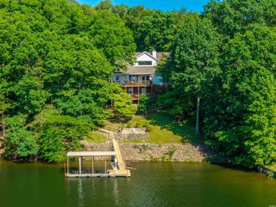 327 LONGVIEW Point