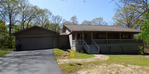 302 VERANDA