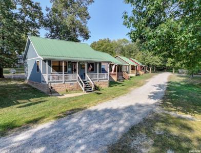 156 SHADY OAK Trail