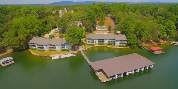 304 LOOKOUT Point