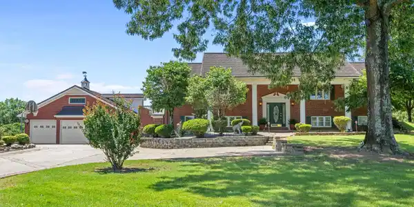 235 FORTRESS Lane