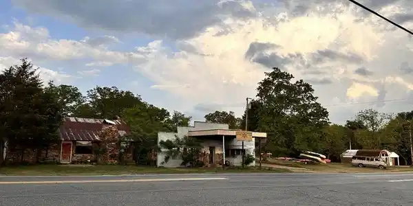 3692 W HWY 270
