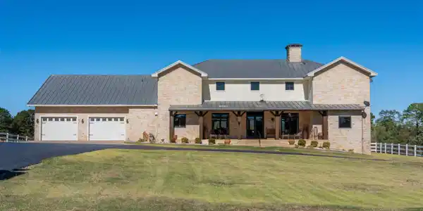 905 SUNSHINE Road