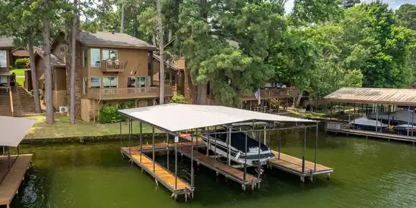200 DISCOVERY BAY Lane