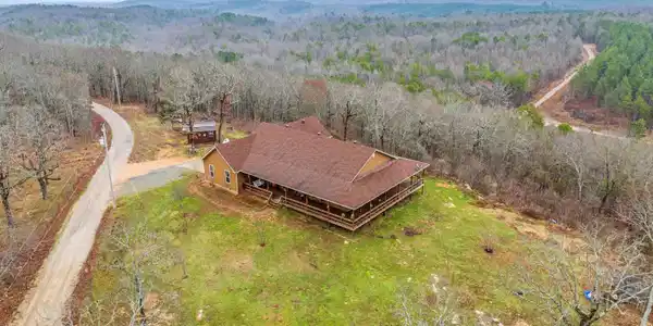 160 OLD WOODS Trail