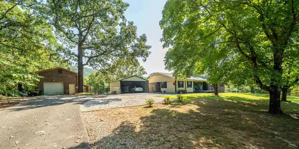 1115 ALBRIGHT Road