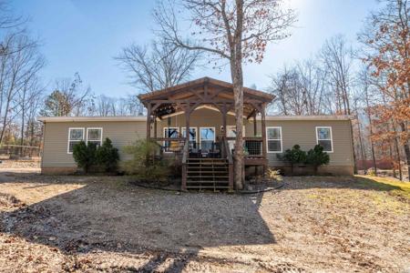 219 LOCKET MOUNTAIN Road