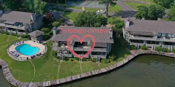 400 FARR SHORES