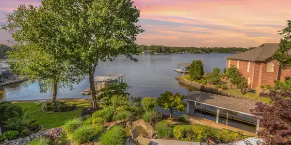 164 BLUE HERON Drive