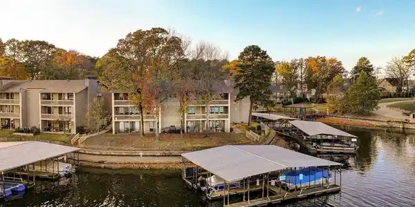 250 GRAND ISLE Drive
