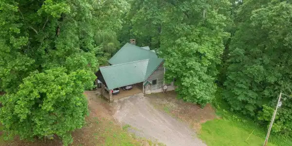 872 COVE CREEK
