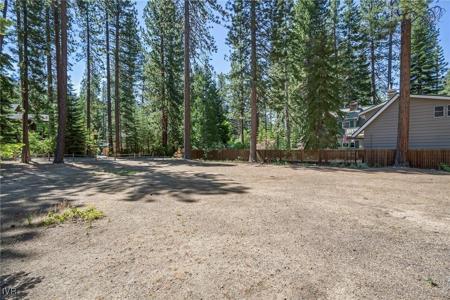 1585 Pine Cone Circle