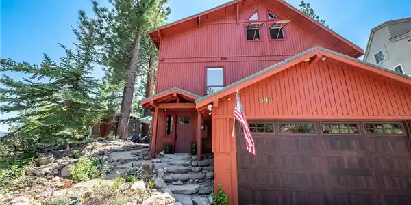698 Saddlehorn Drive