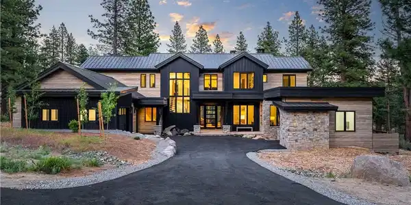 3574 Knob Point Trail