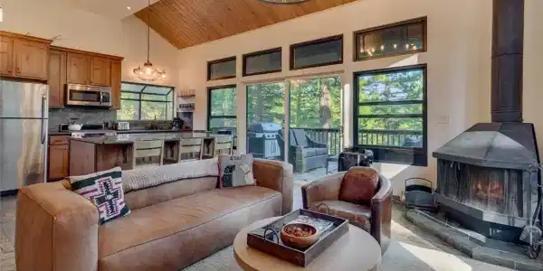 573 Knotty Pine Drive