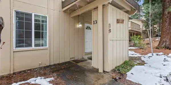 Image 2: Covered Entrance and storage locker