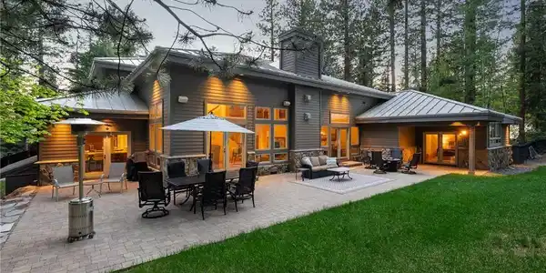 Image 3: Exterior Rear & Patio