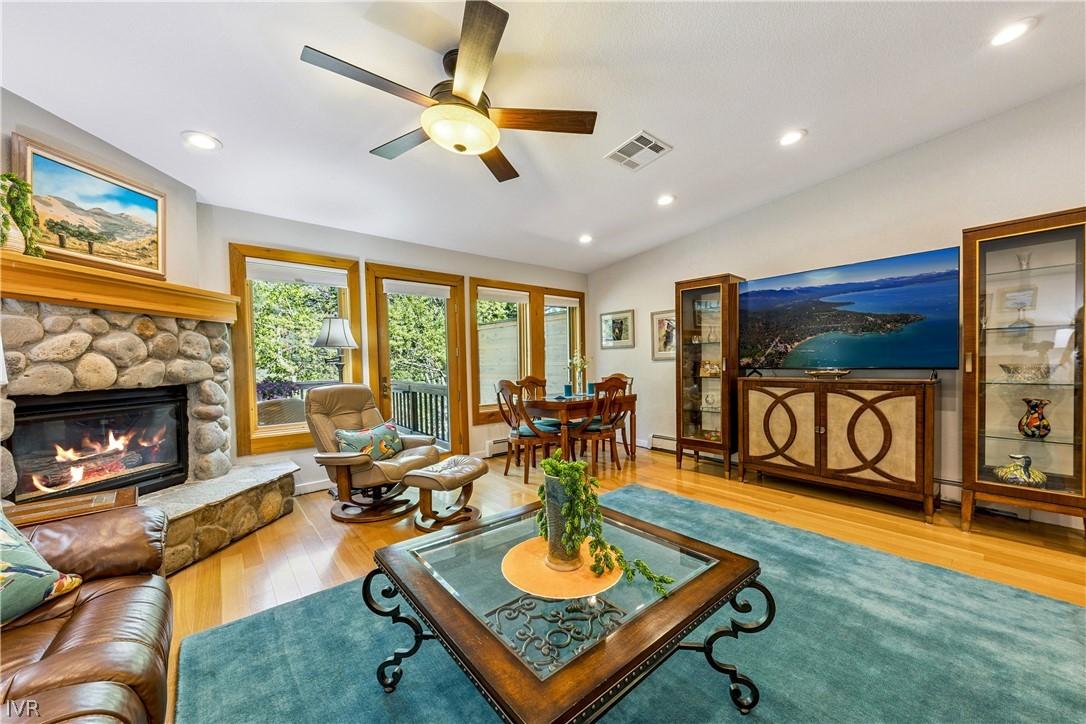 Image 3: Family Room