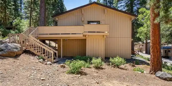 321 Ski Way