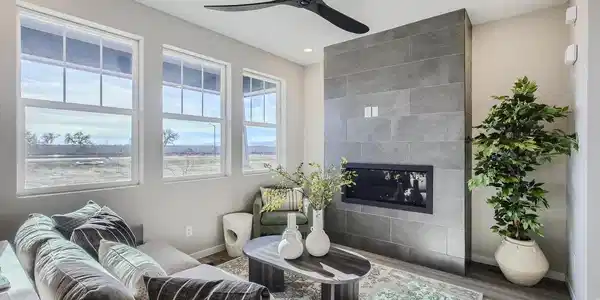 Image 3: LIVING ROOM- MODEL PICTURE Image 3: LIVING ROOM- MODEL PICTURE