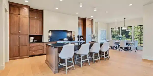 Image 3: This gourmet kitchen is waiting for you! Image 3: This gourmet kitchen is waiting for you!