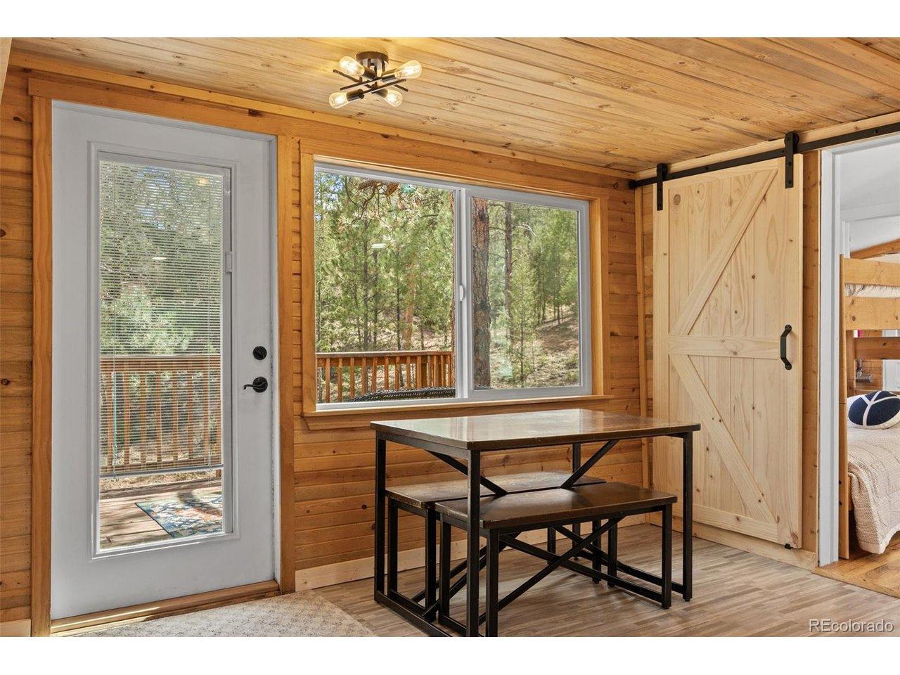 Image 3: Kitchen deck access Image 3: Kitchen deck access