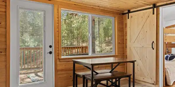 Image 3: Kitchen deck access
