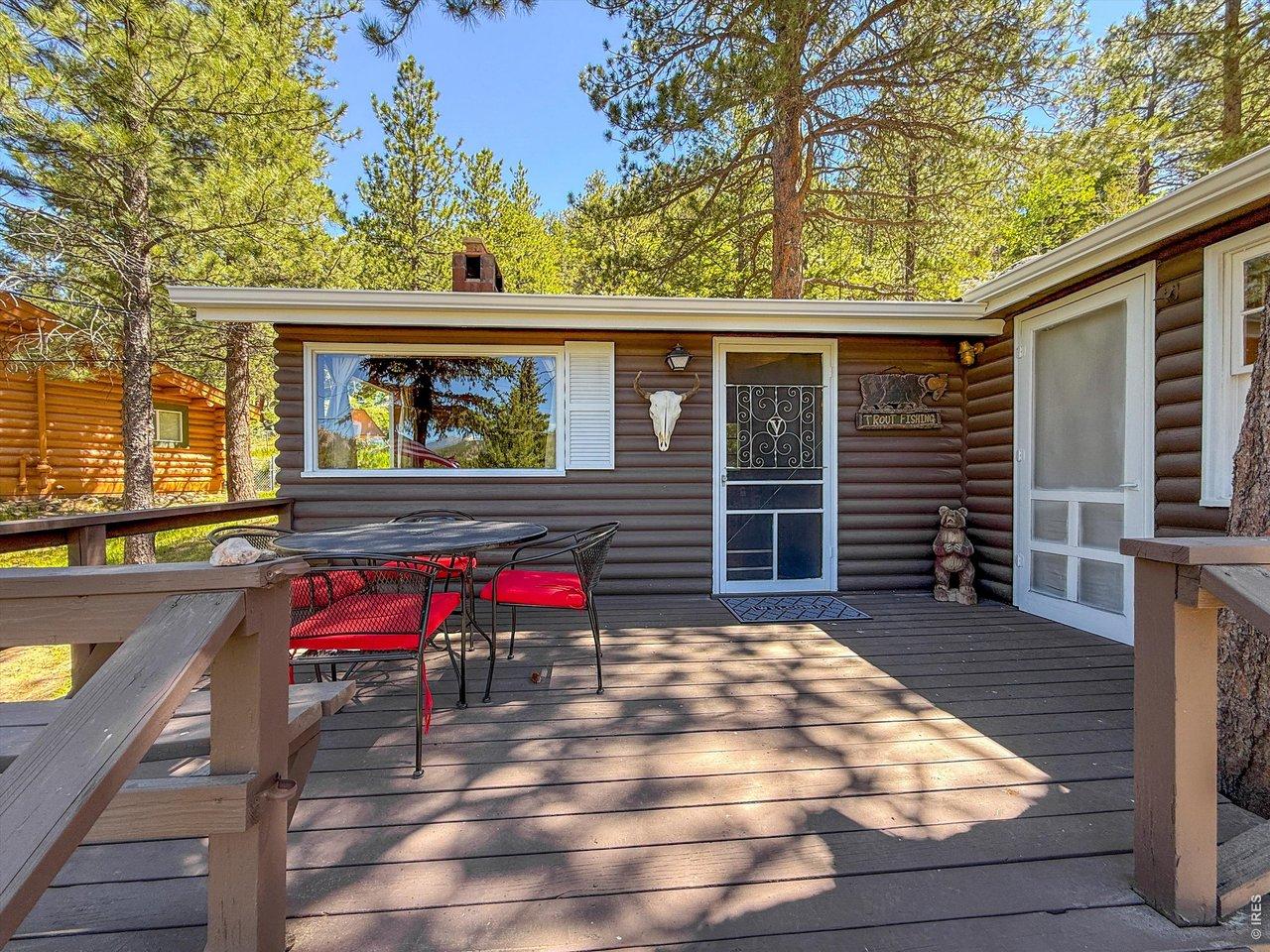 Image 2: Front deck Image 2: Front deck