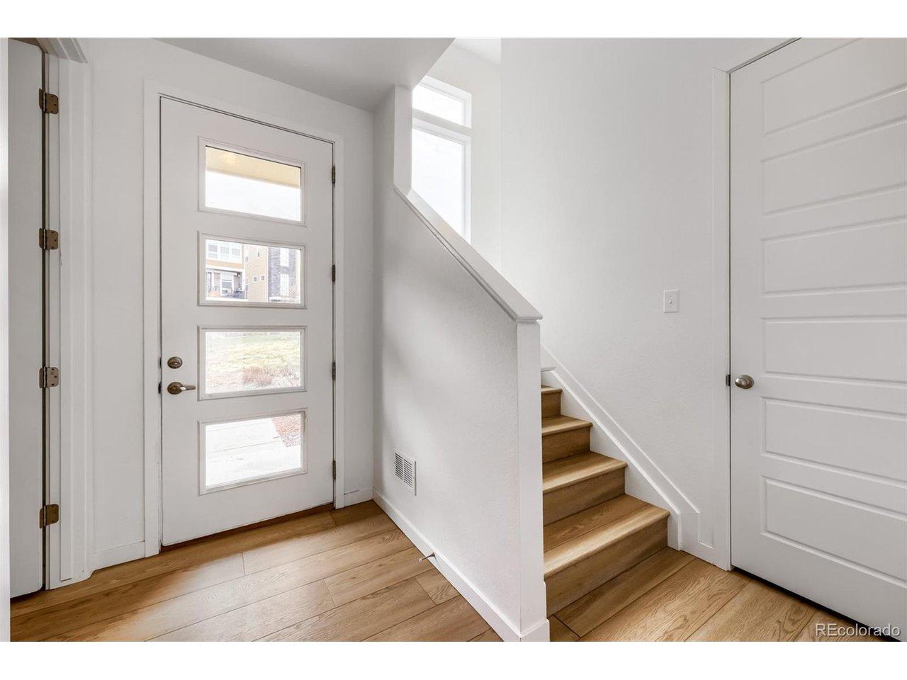 Image 3: Foyer Image 3: Foyer