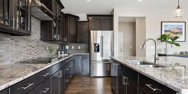 Image 4: An elegant kitchen awaits the new owner of 1910 High Plains Drive. Image 4: An elegant kitchen awaits the new owner of 1910 High Plains Drive.