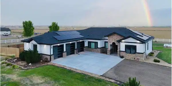 Image 2: Gorgeous west facing home with the best sunsets and views all around! Image 2: Gorgeous west facing home with the best sunsets and views all around!
