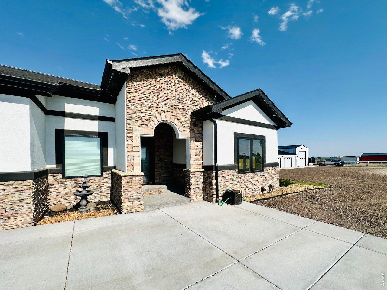 Image 3: Welcoming front entrance to your dream home! Image 3: Welcoming front entrance to your dream home!