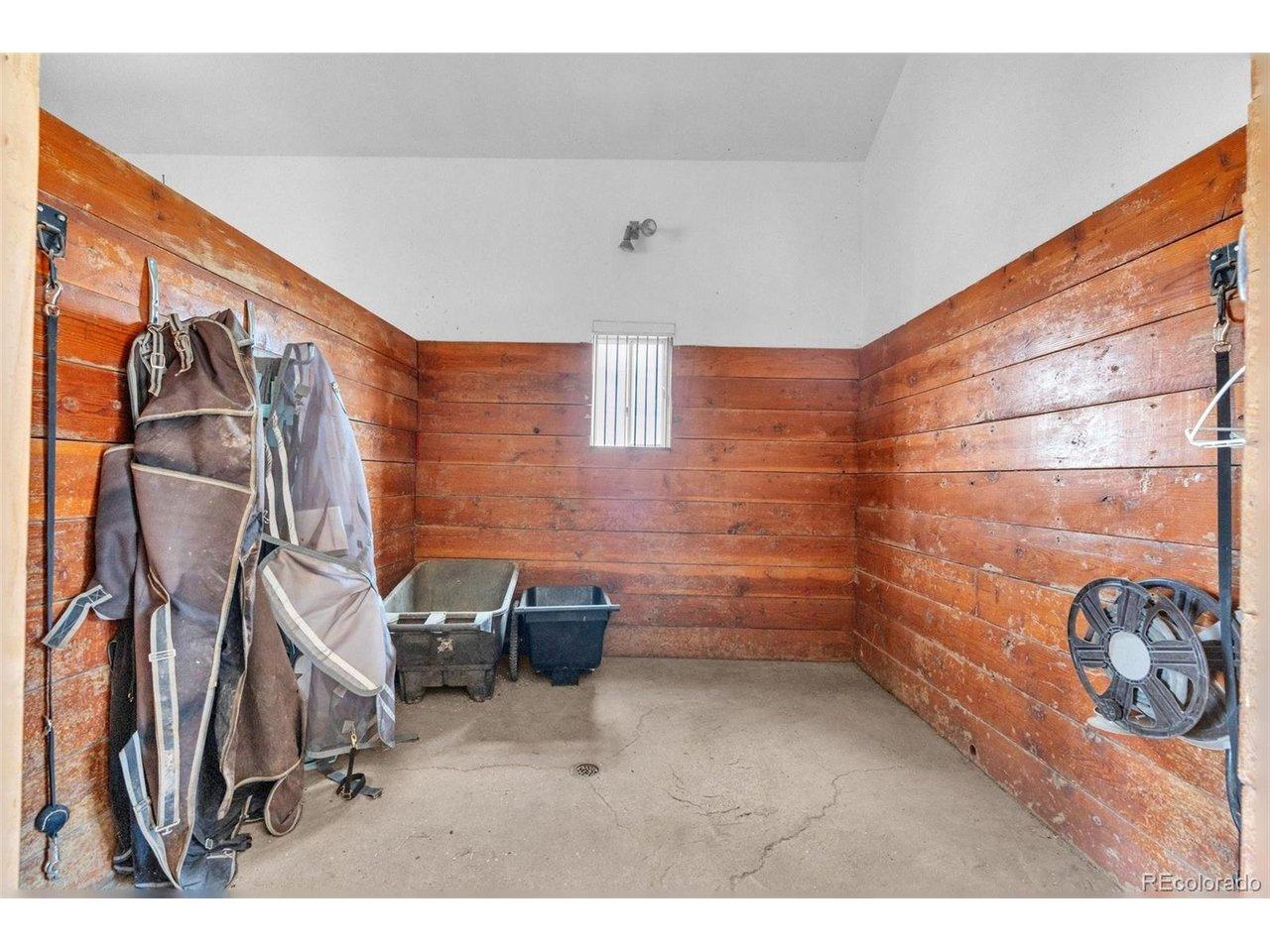 Image 4: Barn Interior Image 4: Barn Interior