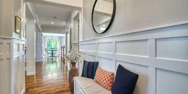 4933 Eagan Cir