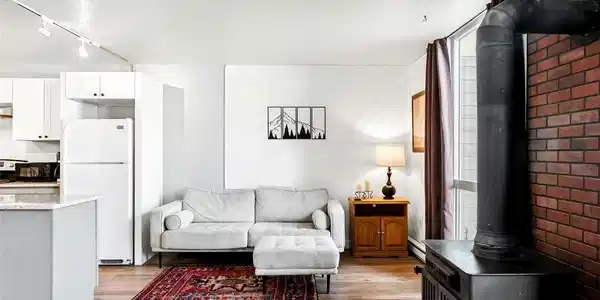 Image 4: Living room Image 4: Living room